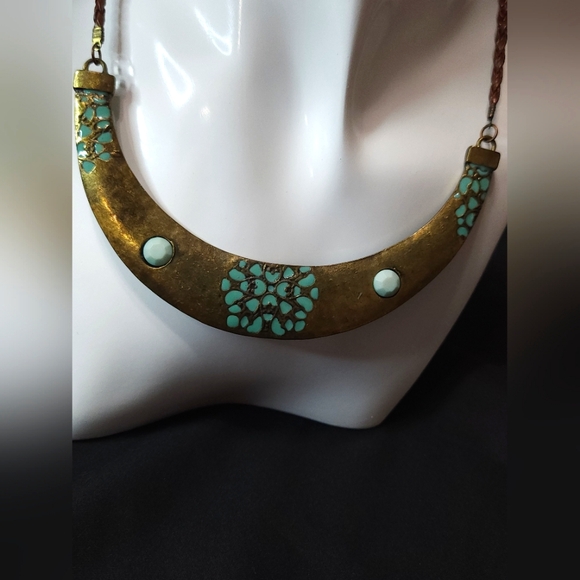 Icing Jewelry - Boho Brass and Leather Collar Necklace. Stamped. Preloved.